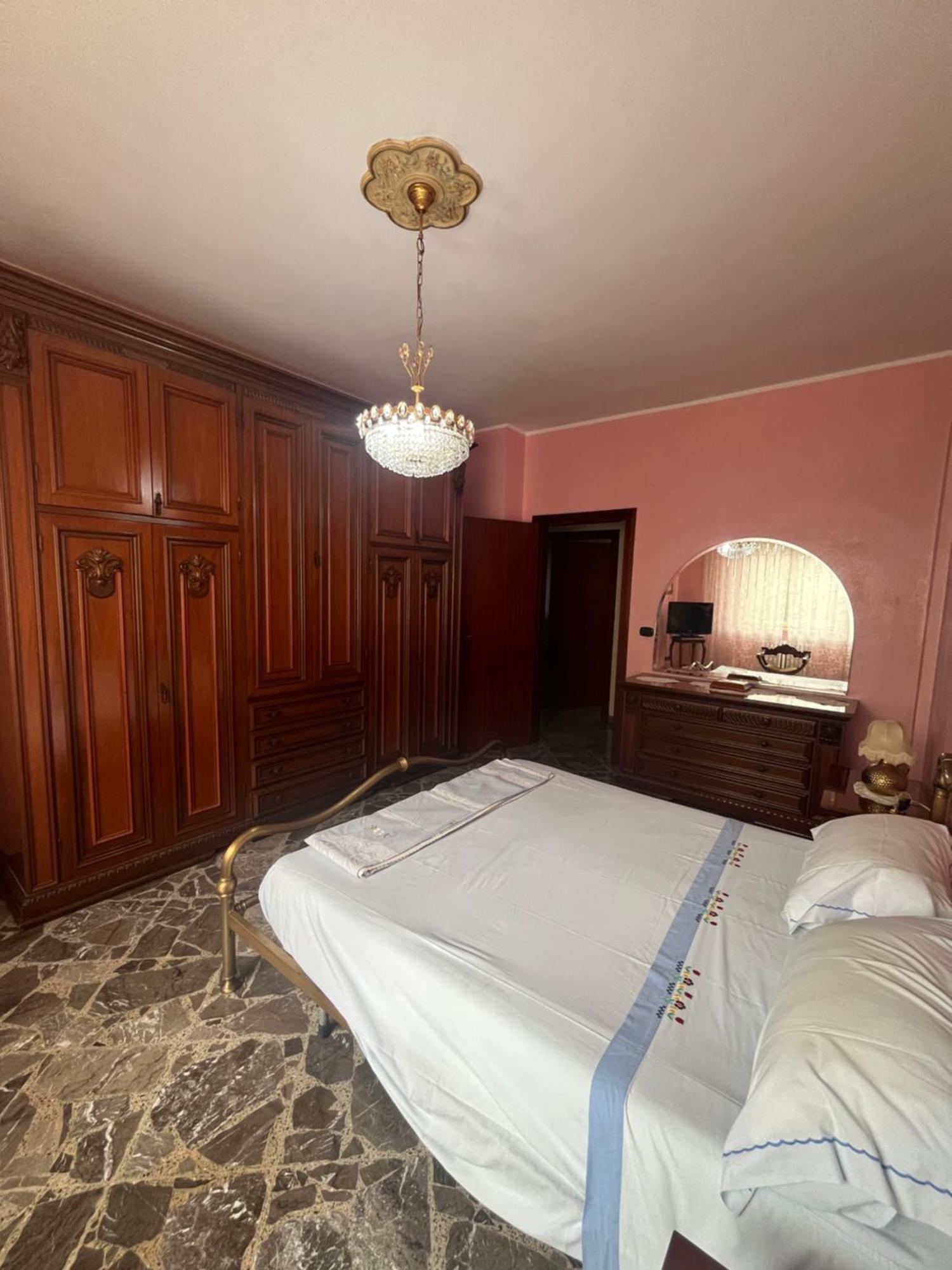 La Casa Di Anna Lejlighed Brindisi Eksteriør billede